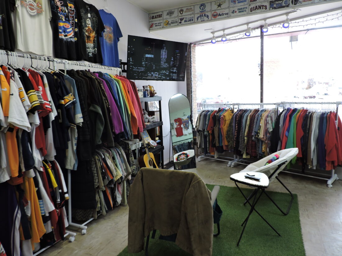 New second-hand store opens in Martins Ferry | News, Sports, Jobs - Vimarsana News